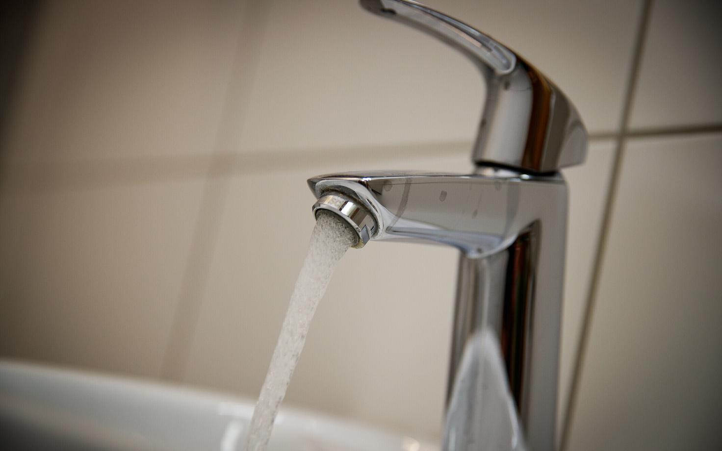 Tap water (photo is illustrative).