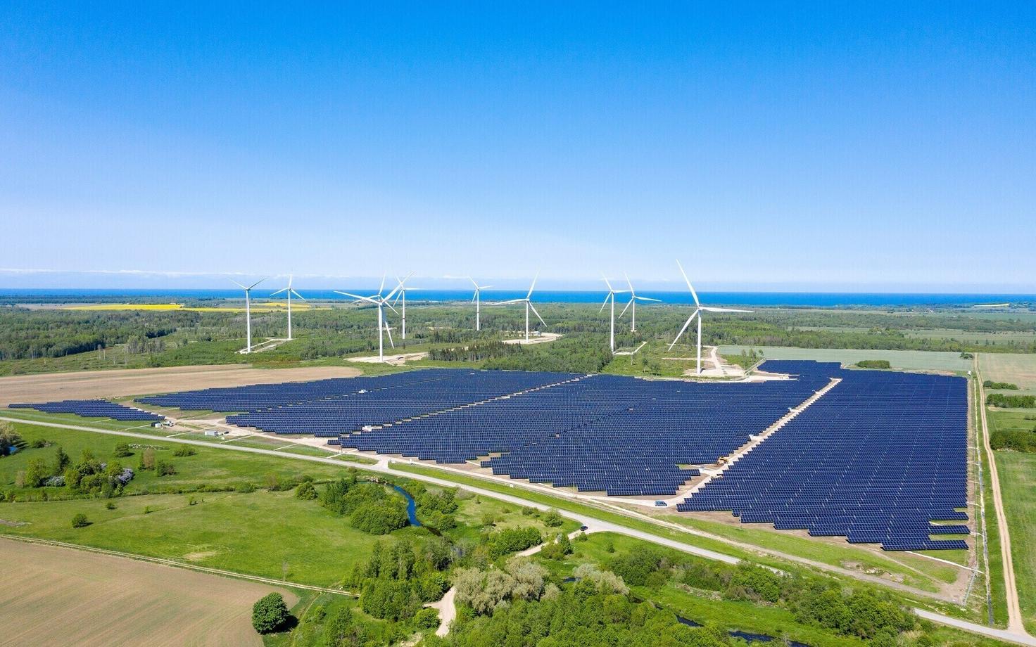 Ветряной и солнечный парк Purtse.