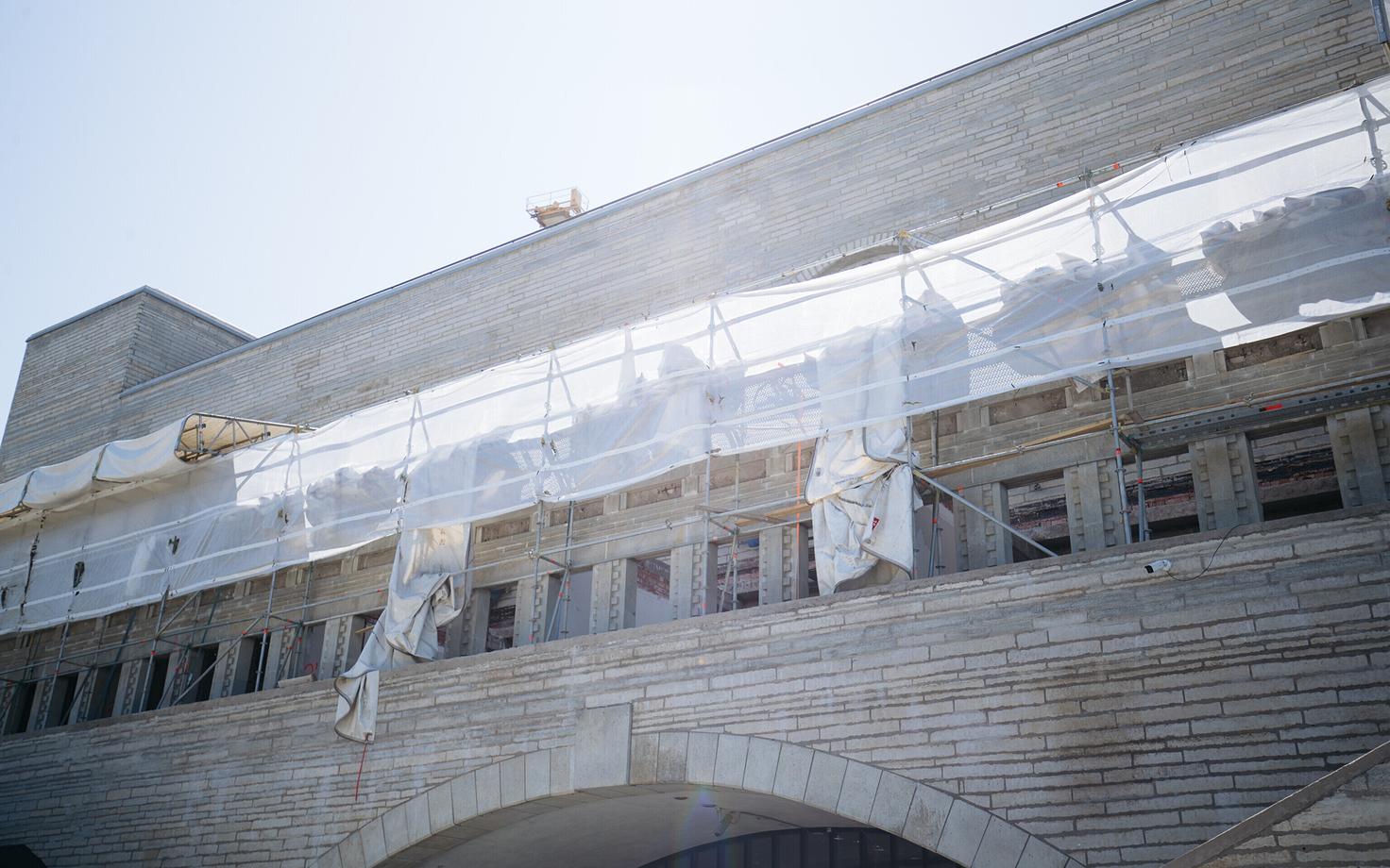 Ремонт Национальной библиотеки.