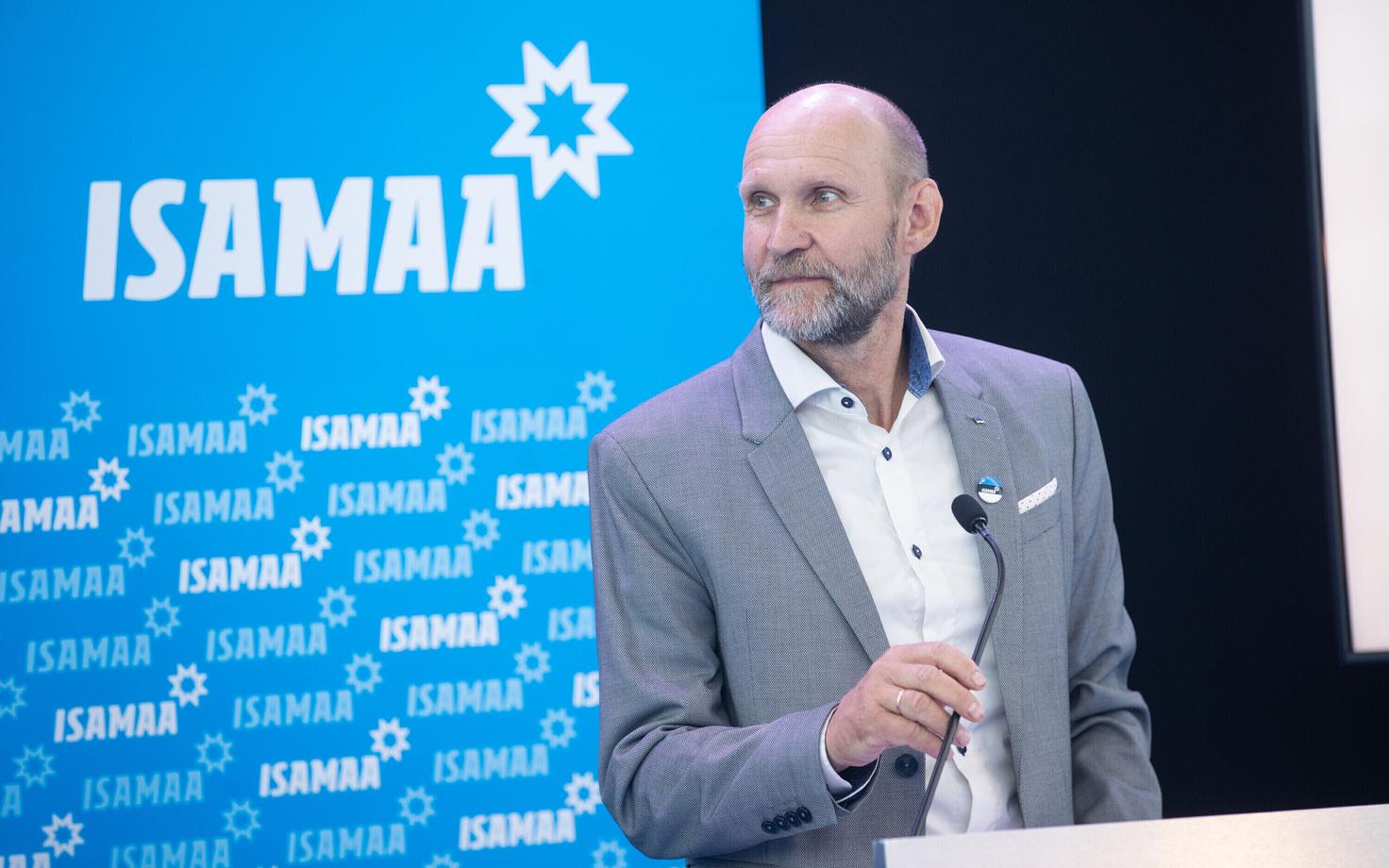 Председатель парламентской фракции Isamaa Хелир-Валдор Сеэдер.