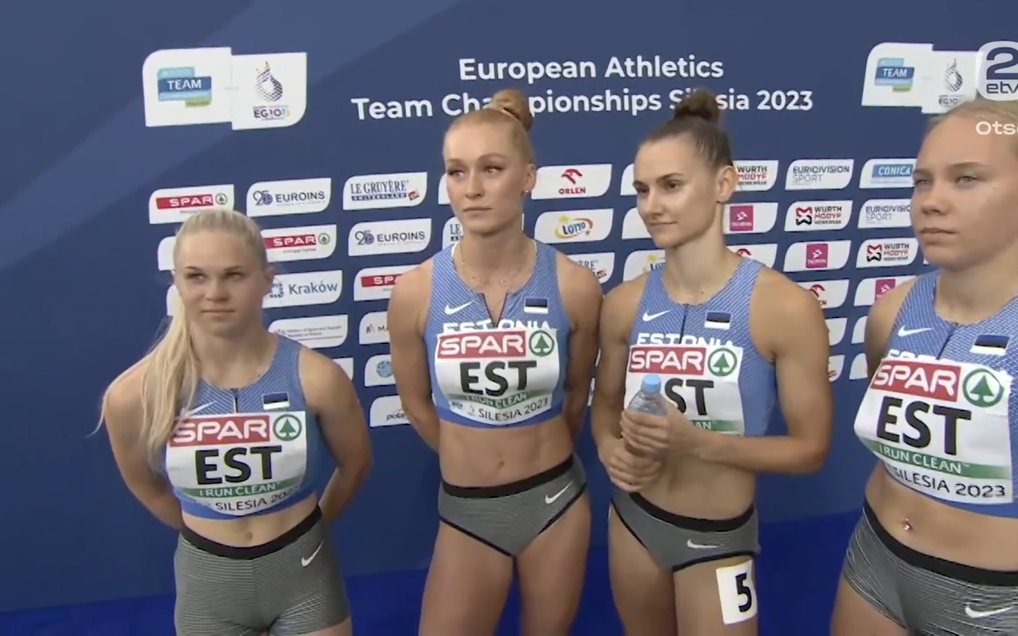 Женская сборная Эстонии по эстафетному (4х100 м) бегу.