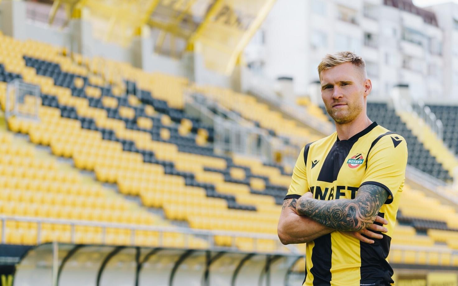 Тамм стал футболистом