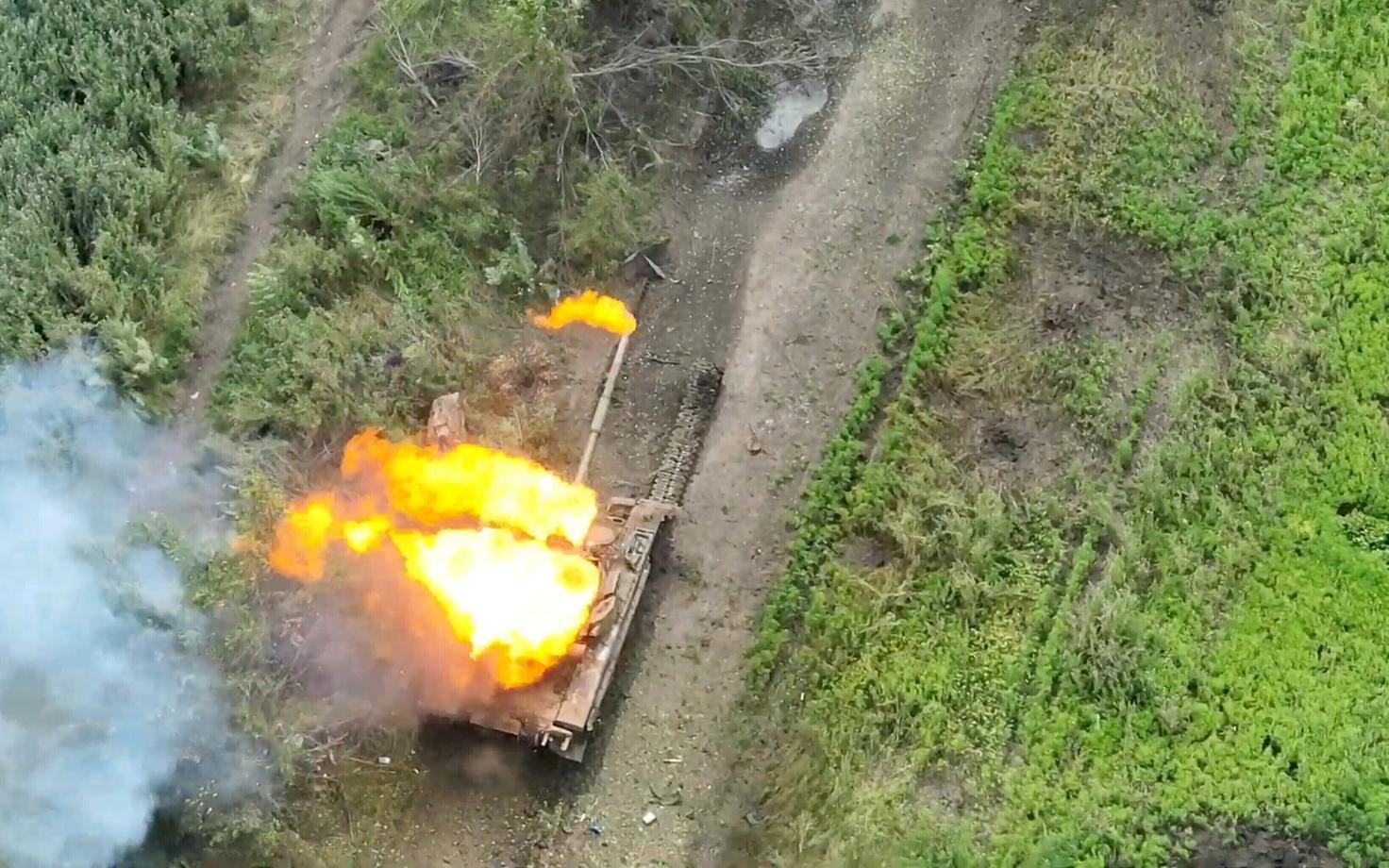 Hävitatud Vene tank Bahmuti ümbruses