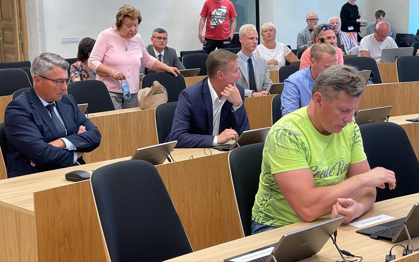 Заседание Нарвского горсобрания, 17 августа.