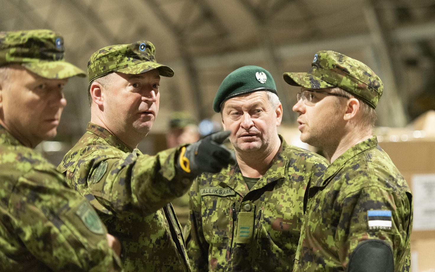 Резервисты Северного округа территориальной обороны прибывают в различные точки сбора.