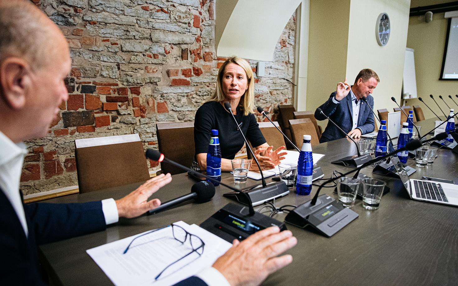 Кая Каллас на заседании антикоррупционной специальной комиссии Рийгикогу.