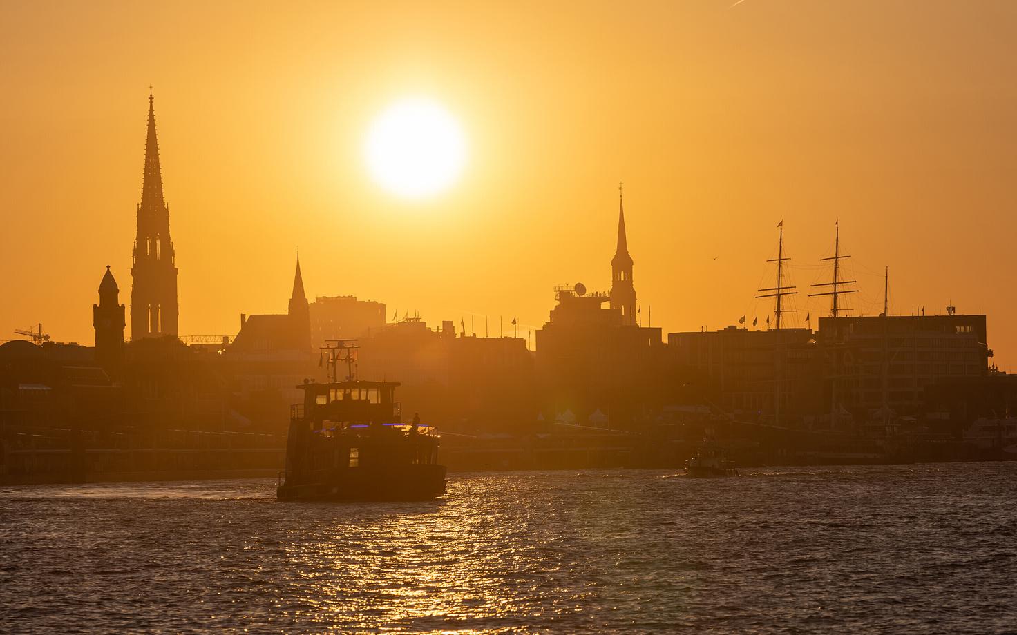 Порт Гамбурга. Иллюстративное фото.