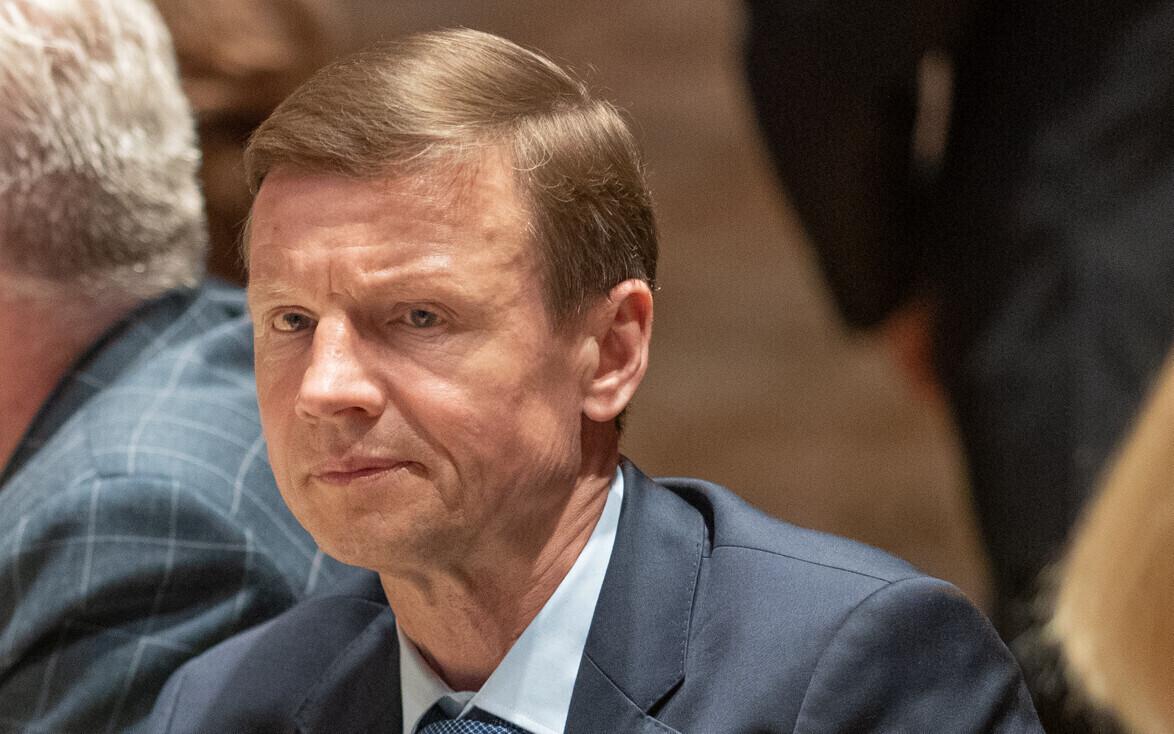 Айвар Сыэрд.