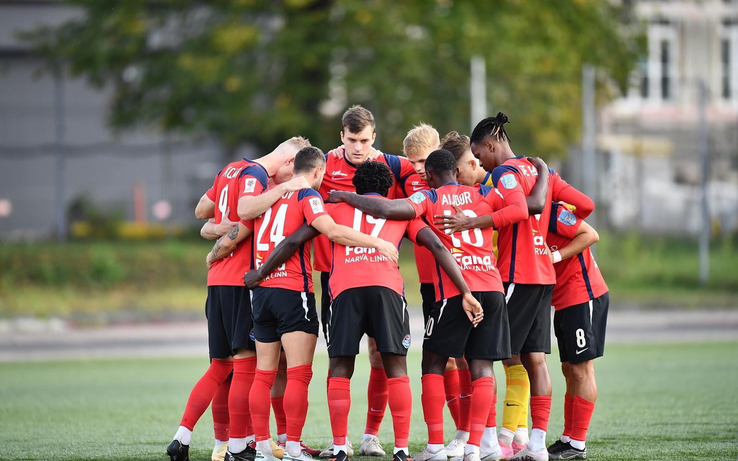 Футболисты нарвского