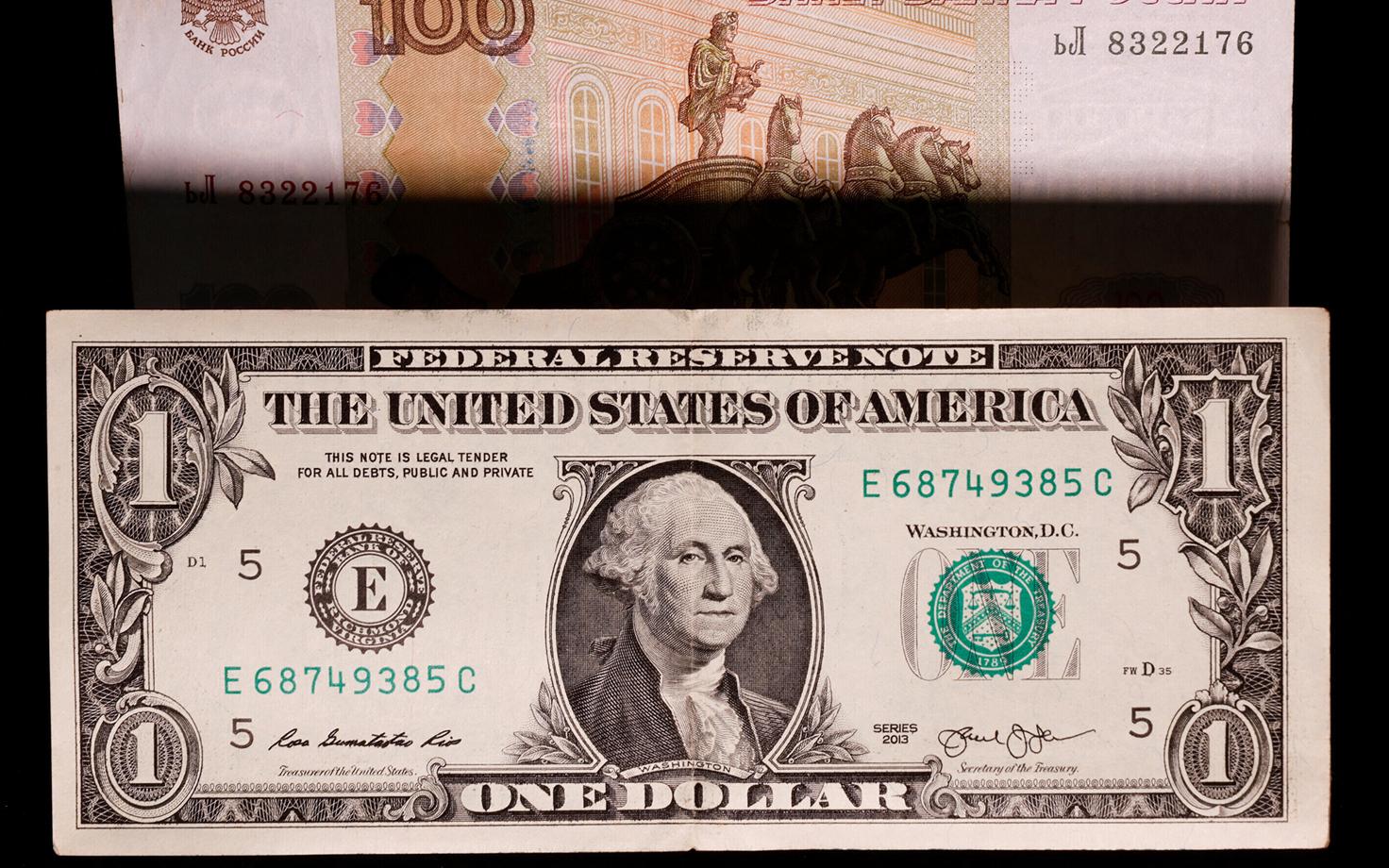 Один доллар в России стоит более 100 рублей.