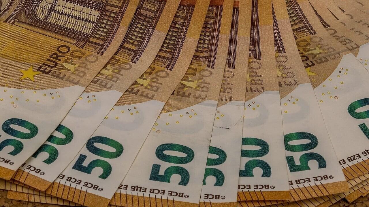 Деньги. Иллюстративное фото.