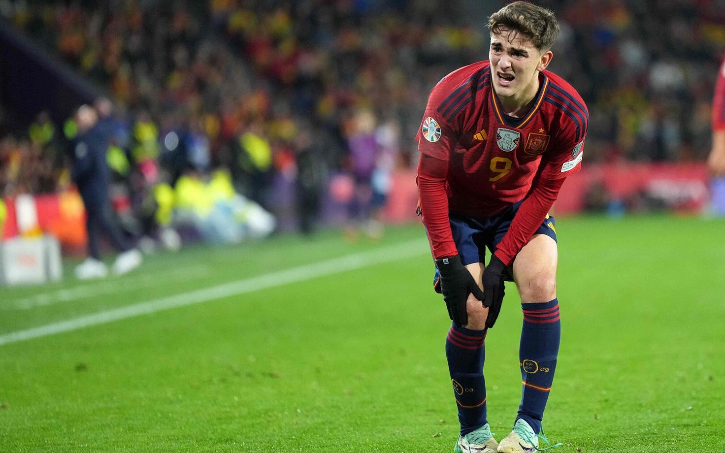 Gavi vigastas avapoolajal põlve