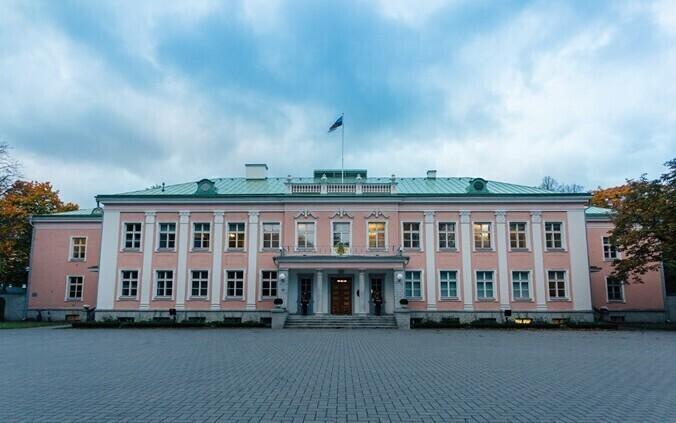 Президентский дворец в Кадриорге.