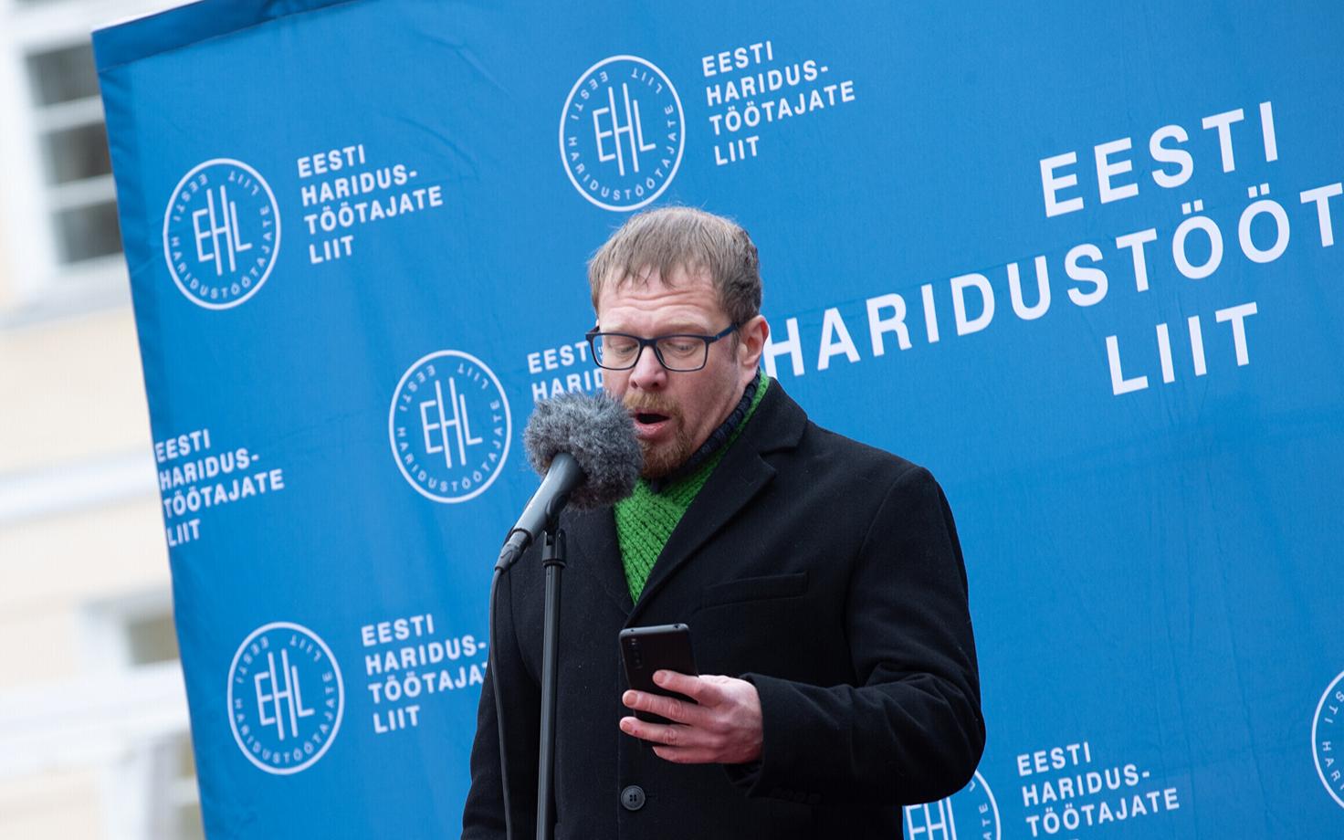 Protest meeting in support of the teachers' strike in Tartu.
