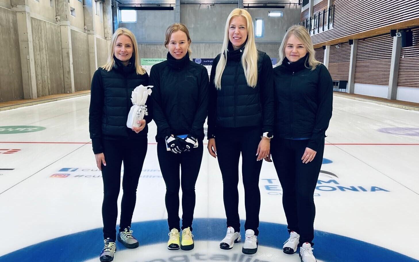 Liisa Turmann's curling team.