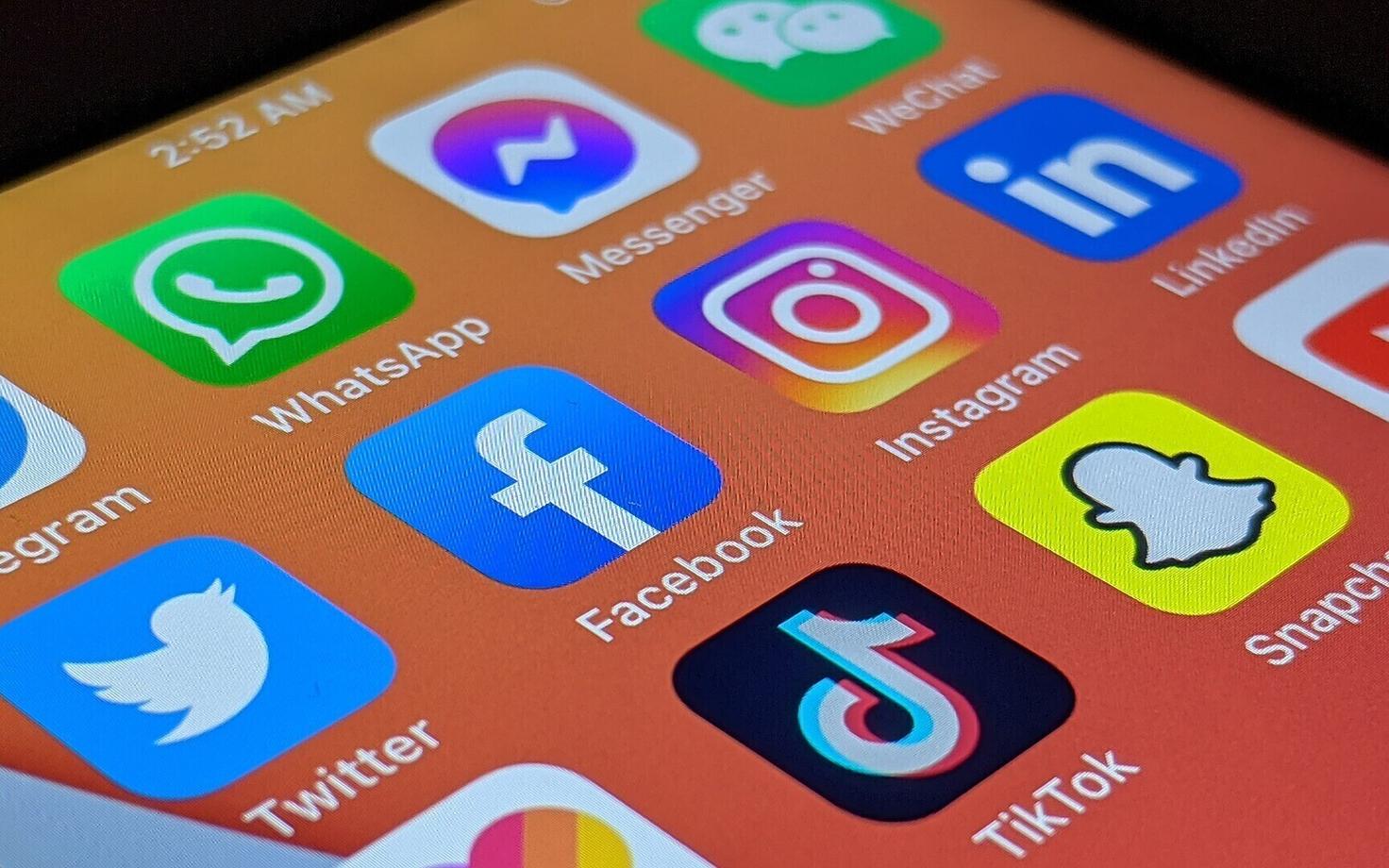 Особая ответственность возложена на крупные онлайн-платформы.