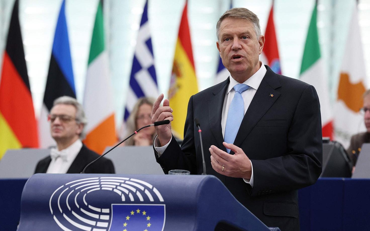 Rumeenia president Klaus Iohannis esinemas Euroopa Parlamendi ees.