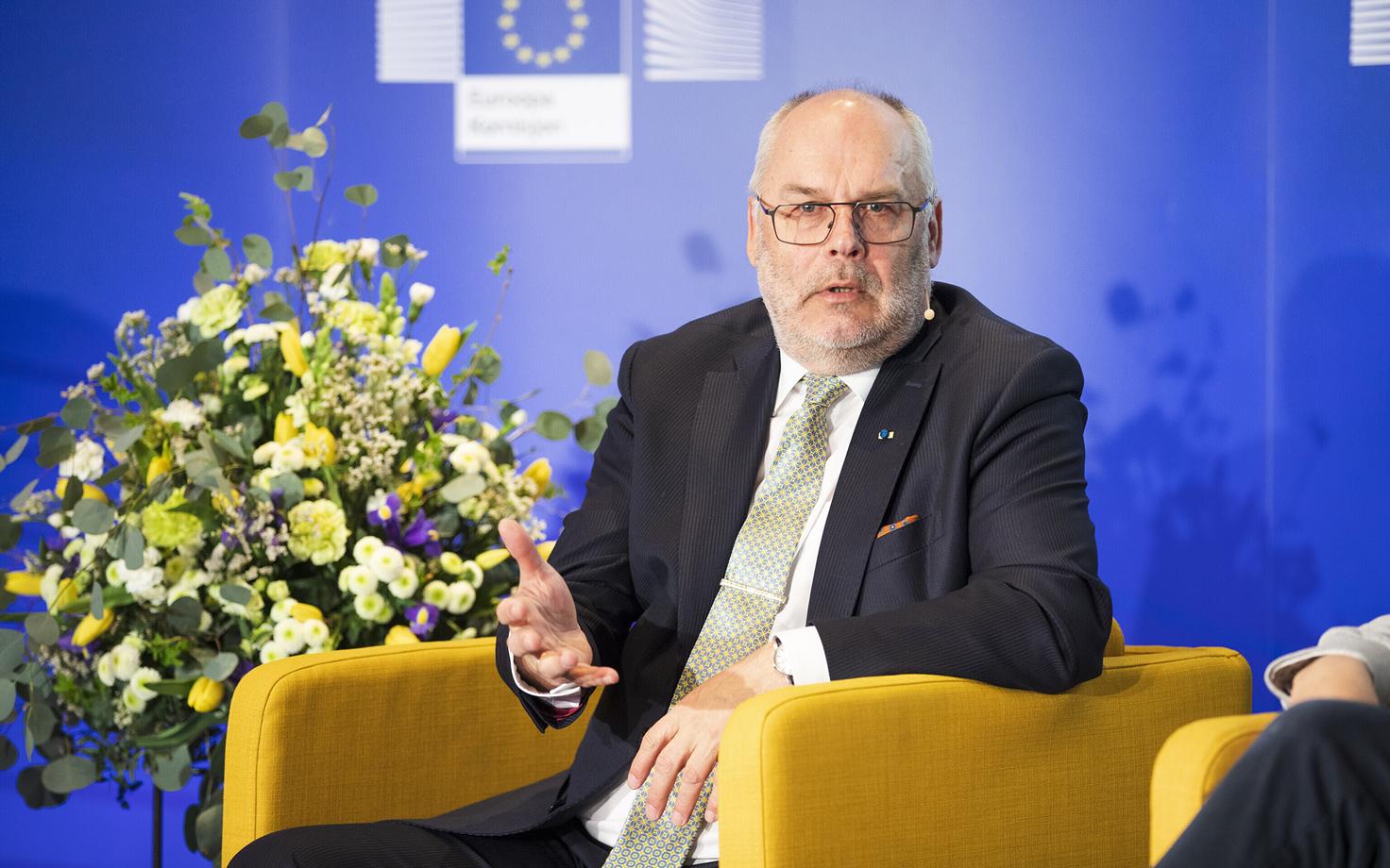 Президент Алар Карис.