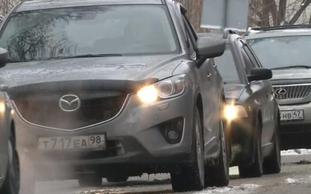 Автомобили с российскими номерами.