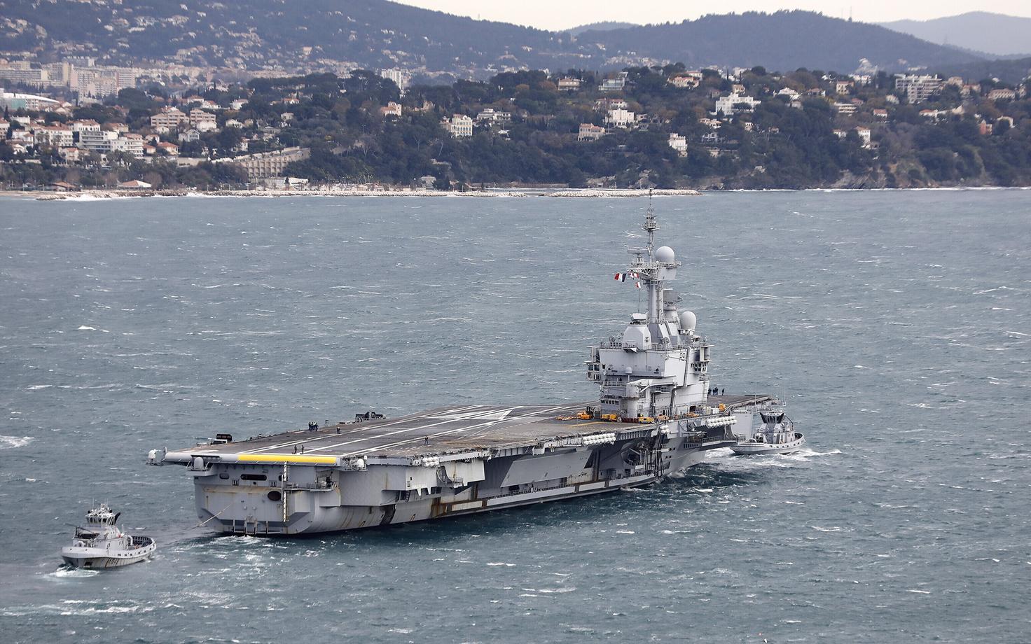 Французский авианосец авианосец