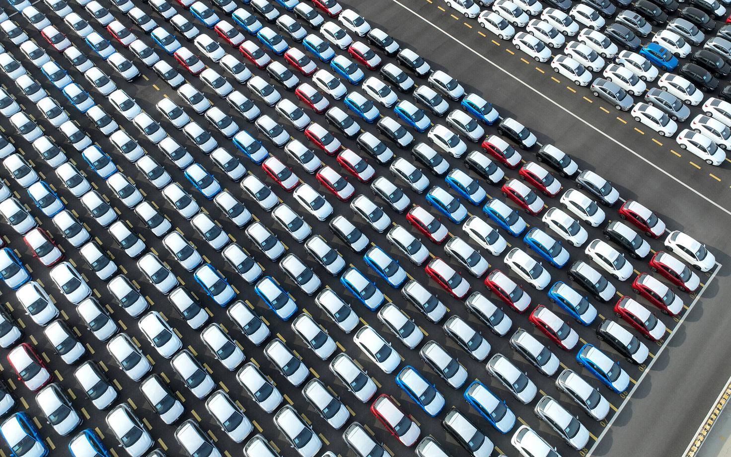 Hiina eksport langes märtsis järsult dollarites väljendatuna, kuigi Peking toetab ulatuslikult muuhulgas elektriautode eksportijaid.