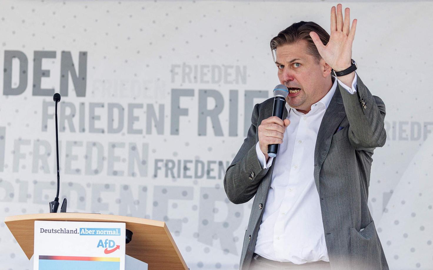 Максимилиан Кра.