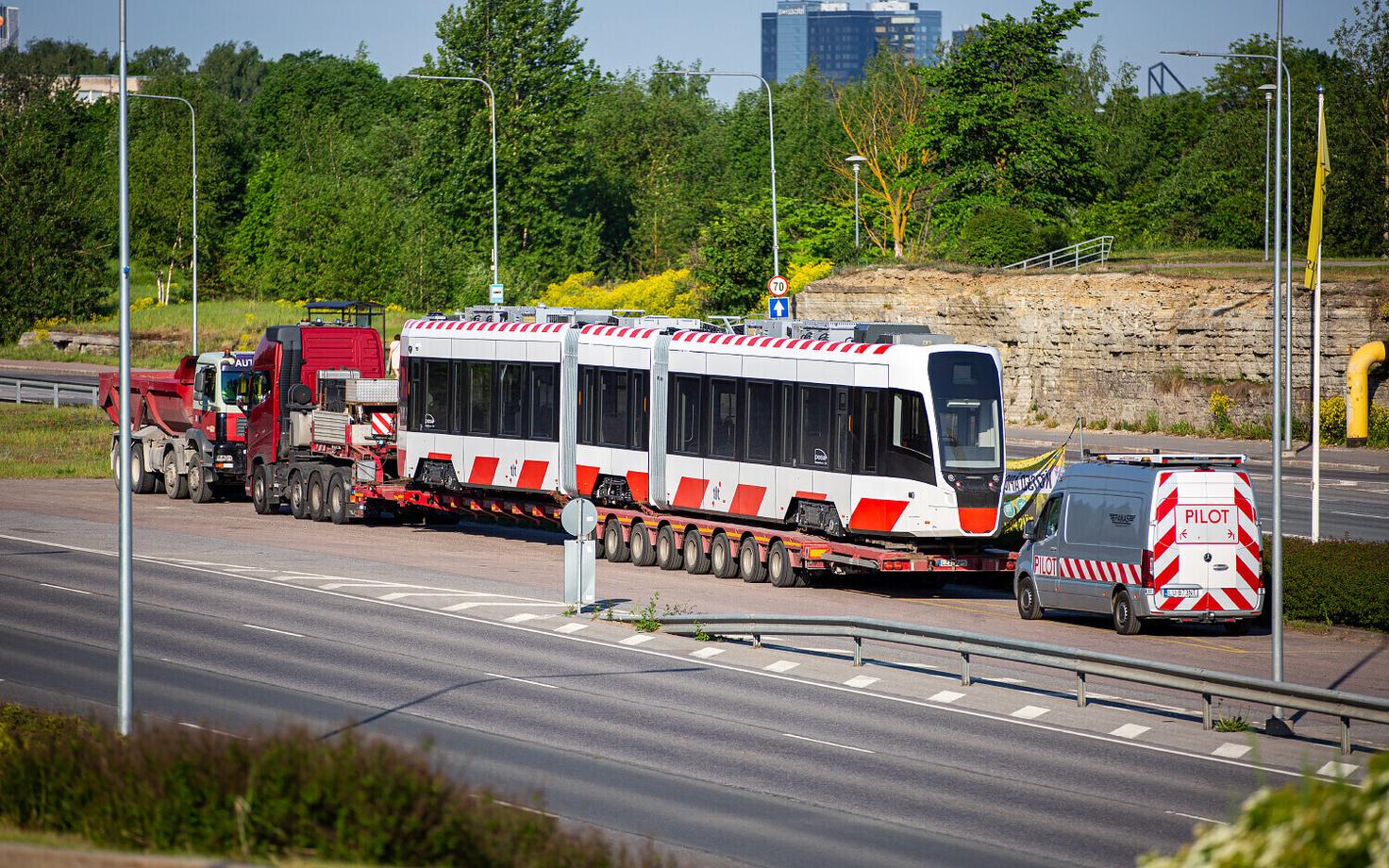Первый трамвай PESA прибыл в Таллинн.