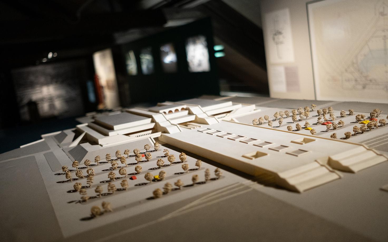 Посвященная таллиннскому Горхоллу выставка.