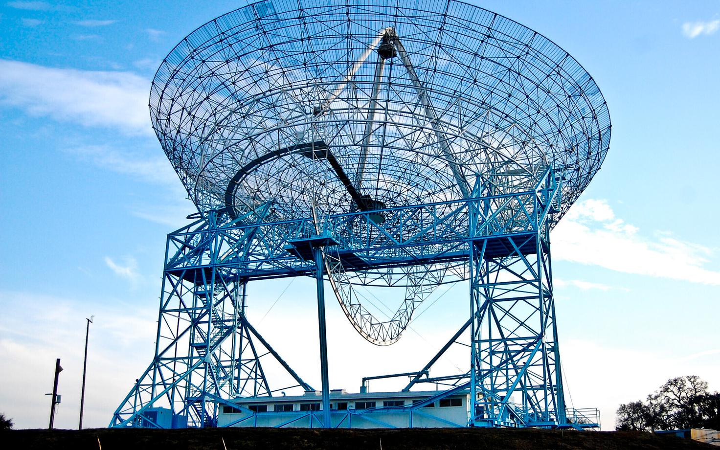 Satelliidivõrk on omakorda seotud planeedi pinnal töötava elutähtsa taristuga: näiteks kellade, panganduse ja GPS-iga.