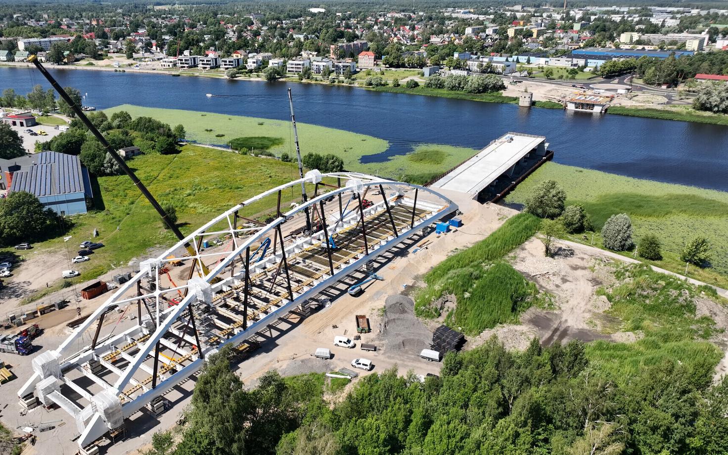 The arch for Pärnu's new bridge.