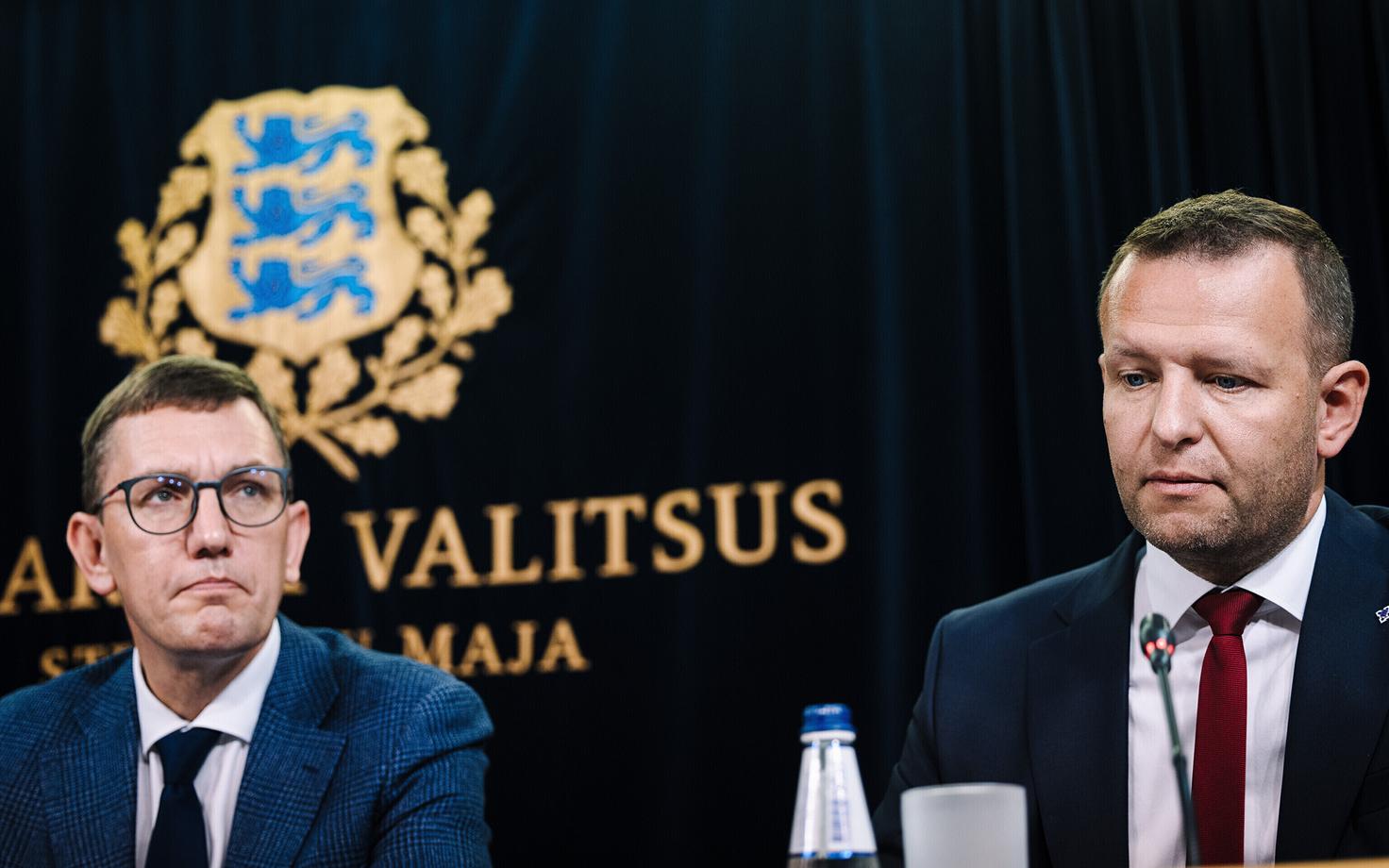 Reformierakondlasest peaminister Kristen Michal ja SDE esimees, siseminister Lauri Läänemets valitsuse pressikonverentsil.