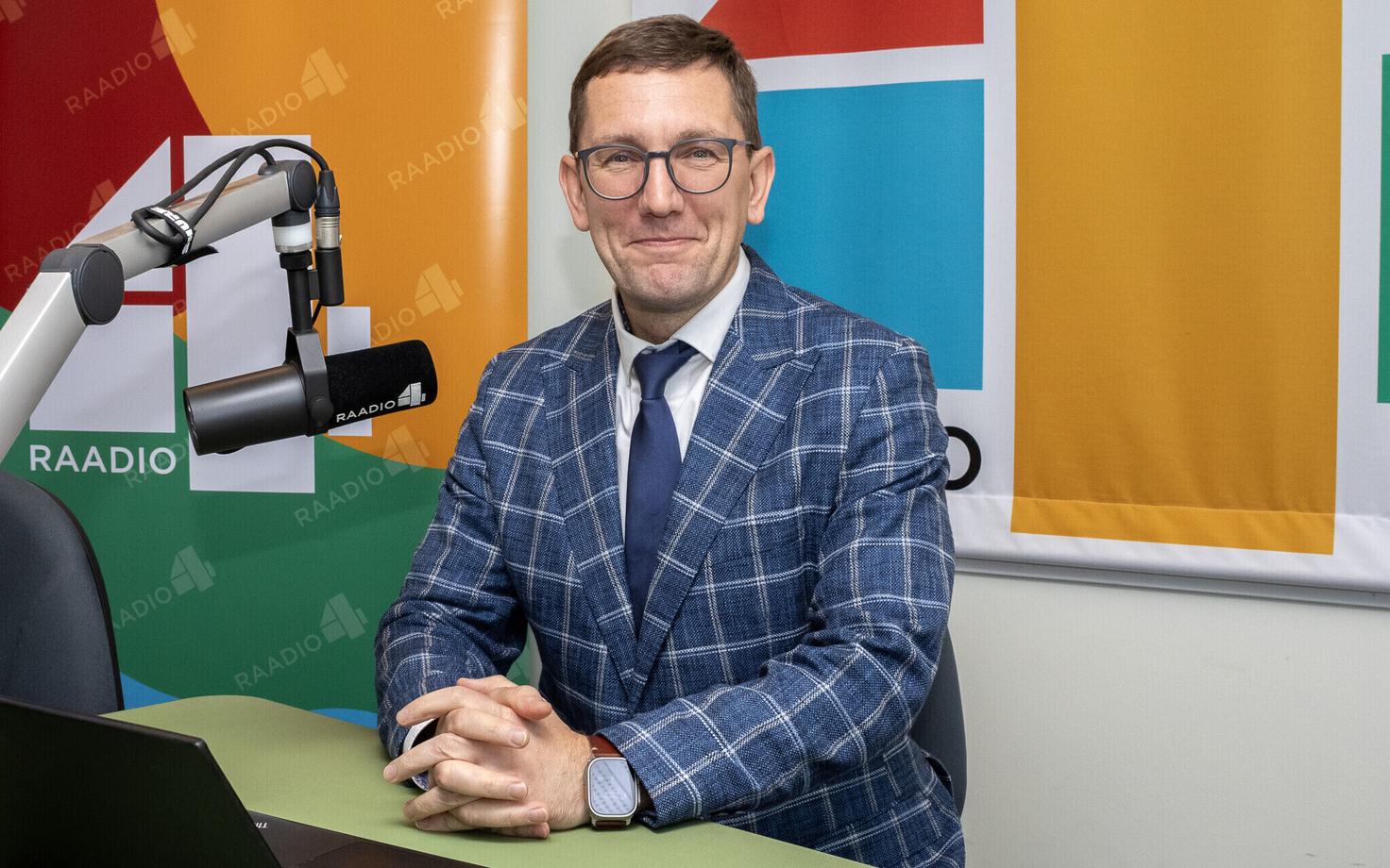 Кристен Михал.