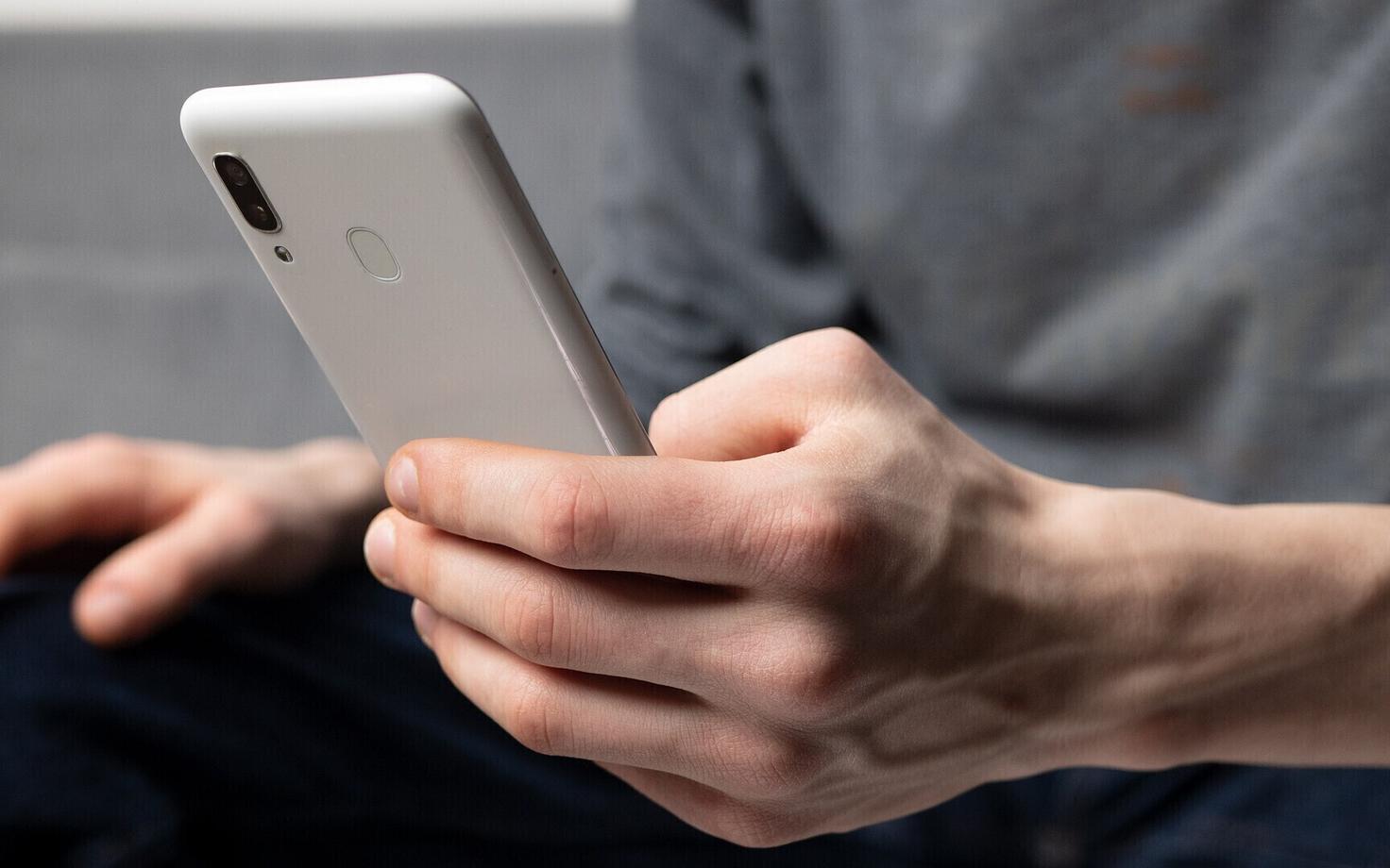 Смартфон. Иллюстративная фотография.