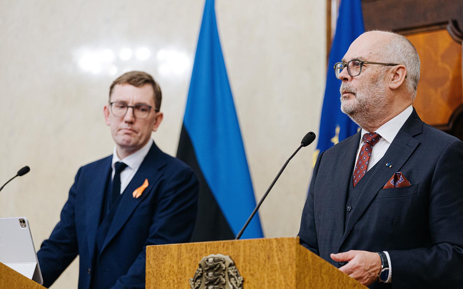 President Alar Karis and Prime Minister Kristen Michal at a press conference after the National Defense Council meeting on November 25.