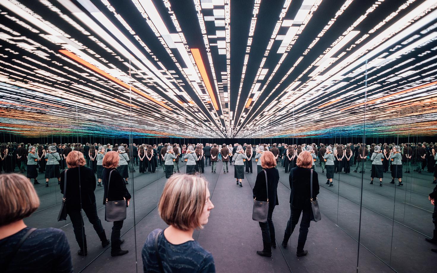 Jaapani kunstniku Ryoji Ikeda esikheliteos häältele ERM-is.