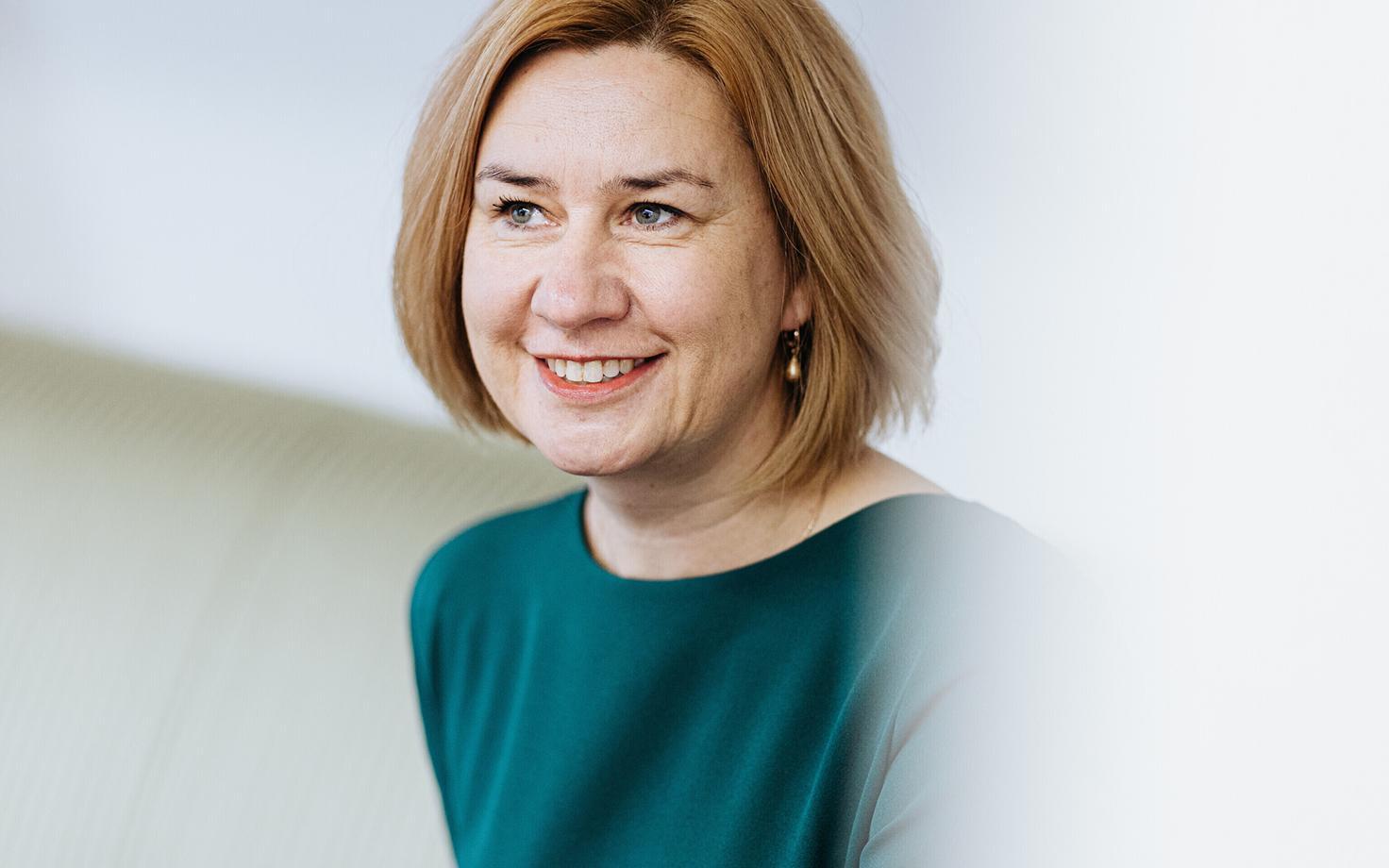 Лавли Перлинг.