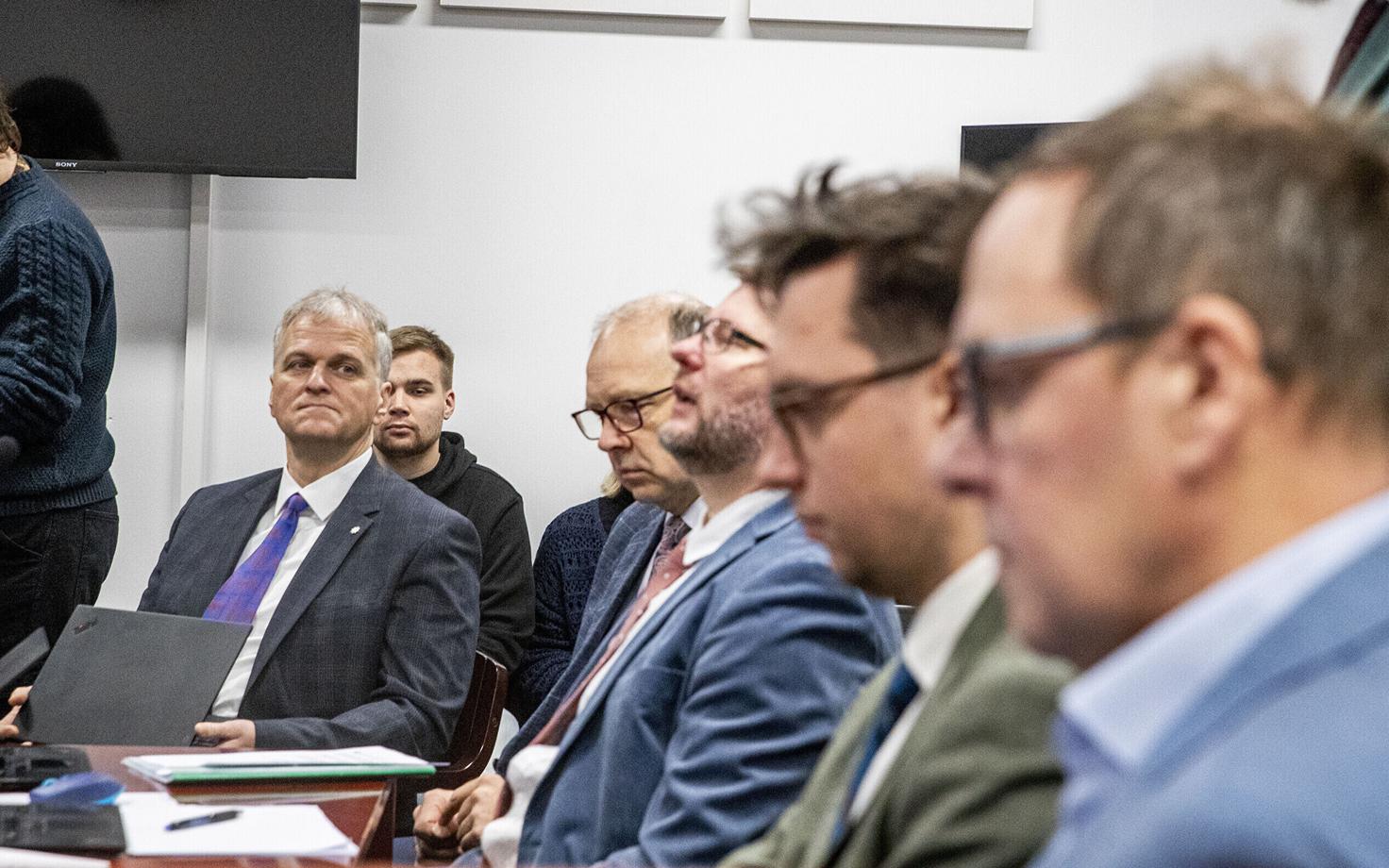 Парвел Пруунсильд и Прийт Хумал в суде.