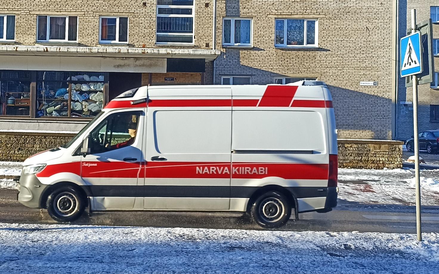 Скорая помощь в Нарве.