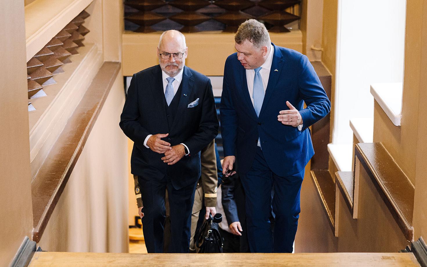 President Alar Karis and Riigikogu Speaker Lauri Hussar.