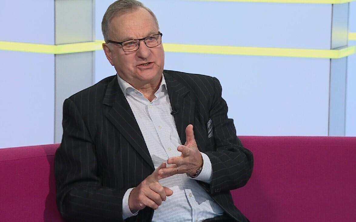 Арви Хамбург.