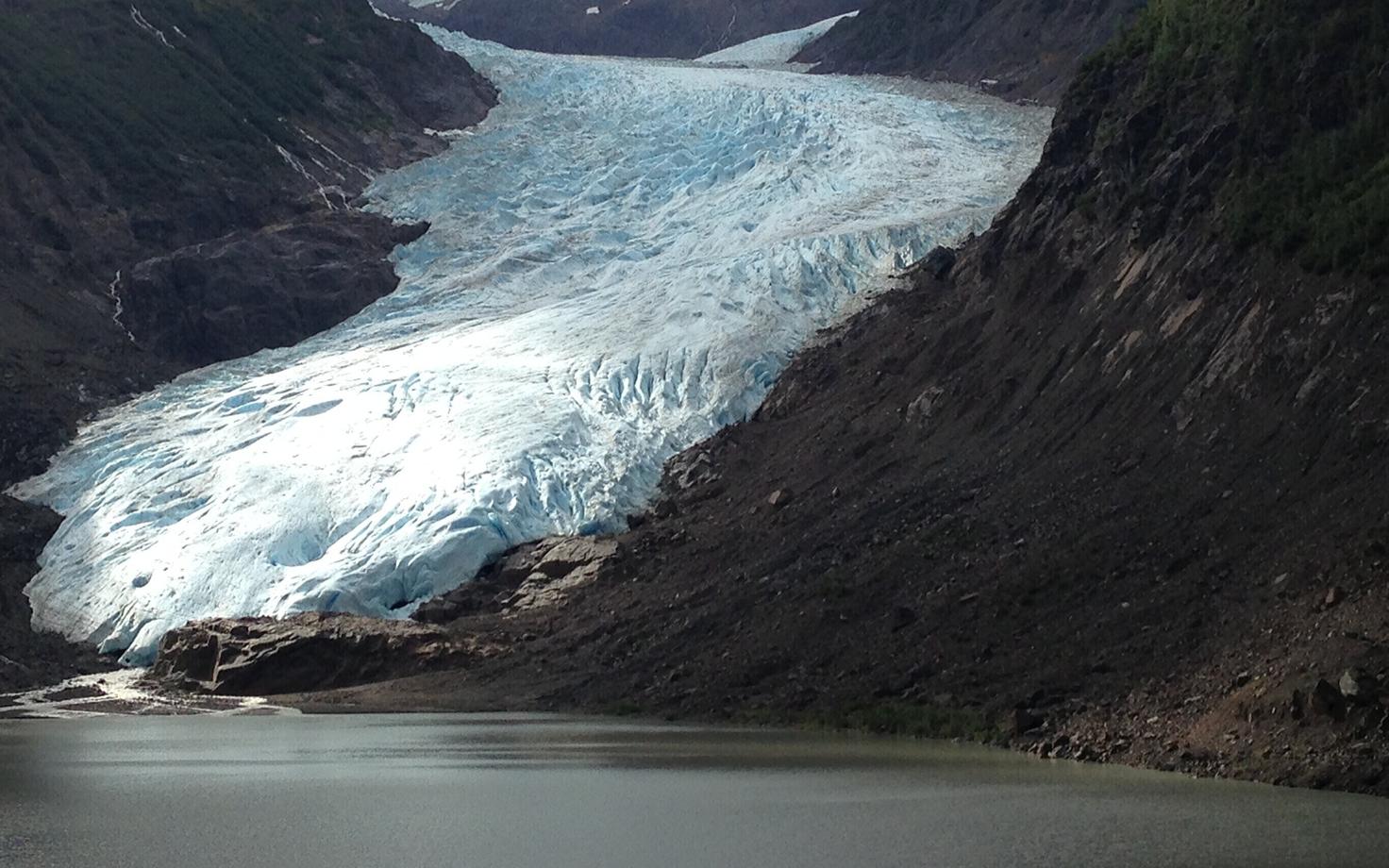 Karu liustik Kanadas.