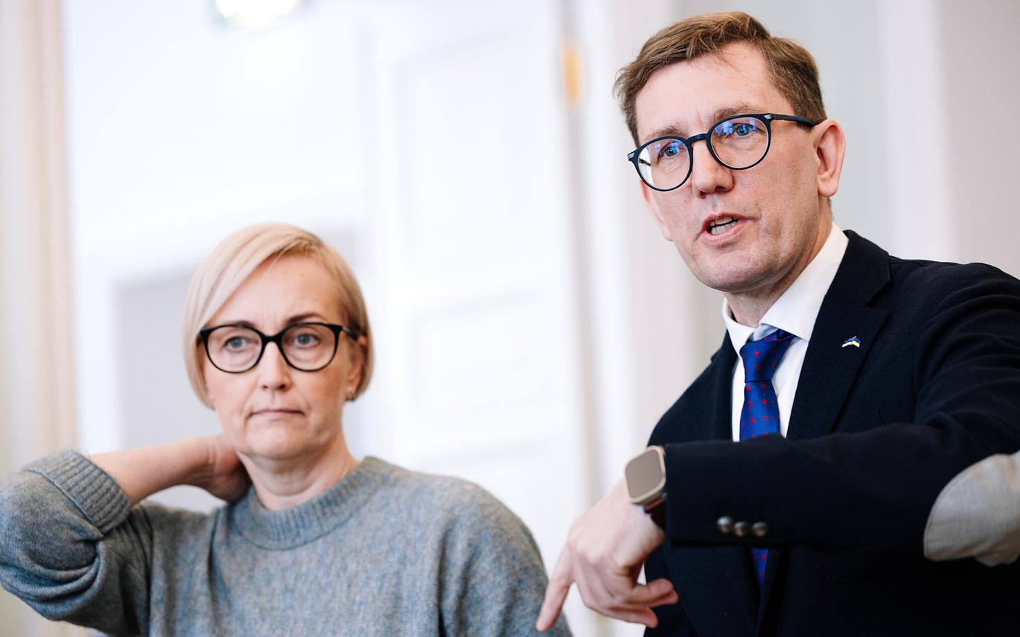 Eesti 200 and Reform Party chairs Kristina Kallas and Kristen Michal at Stenbock House ahead of the first round of coalition talks. March 15, 2025.