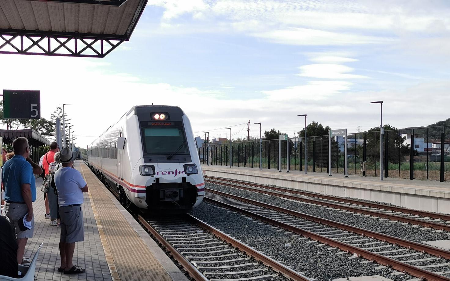 Поезд в Испании. Иллюстративная фотография.