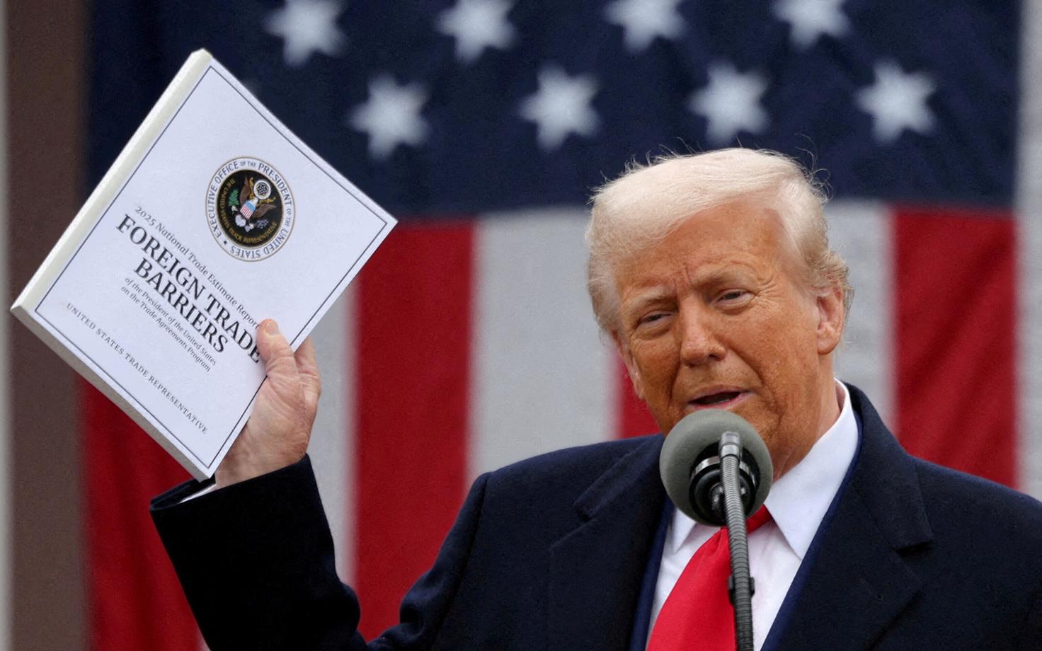 USA president Donald Trump eelmisel nädalal tollimaksude väljakuulutamisel.