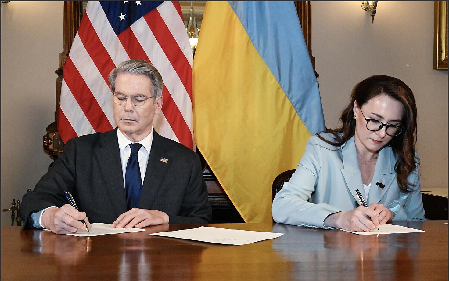 Министр финансов США Скотт Бессент и министр экономики Украины Юлия Свириденко.