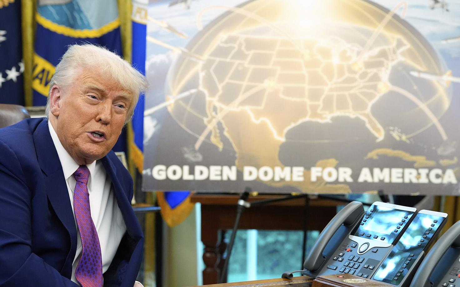 USA president Donald Trump tutvustamas õhukaitsesüsteemi Kuldkuppel.