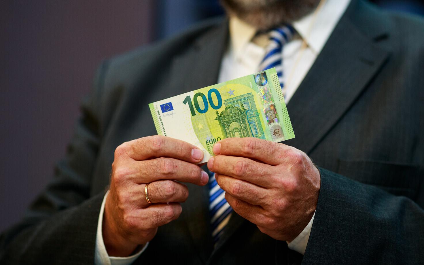 Евро. Иллюстративное фото.