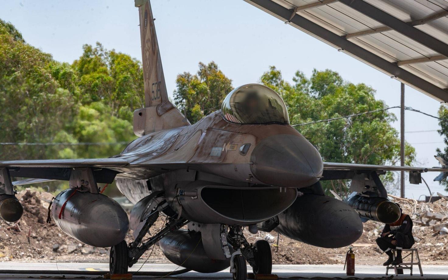 Истребитель израильской армии.