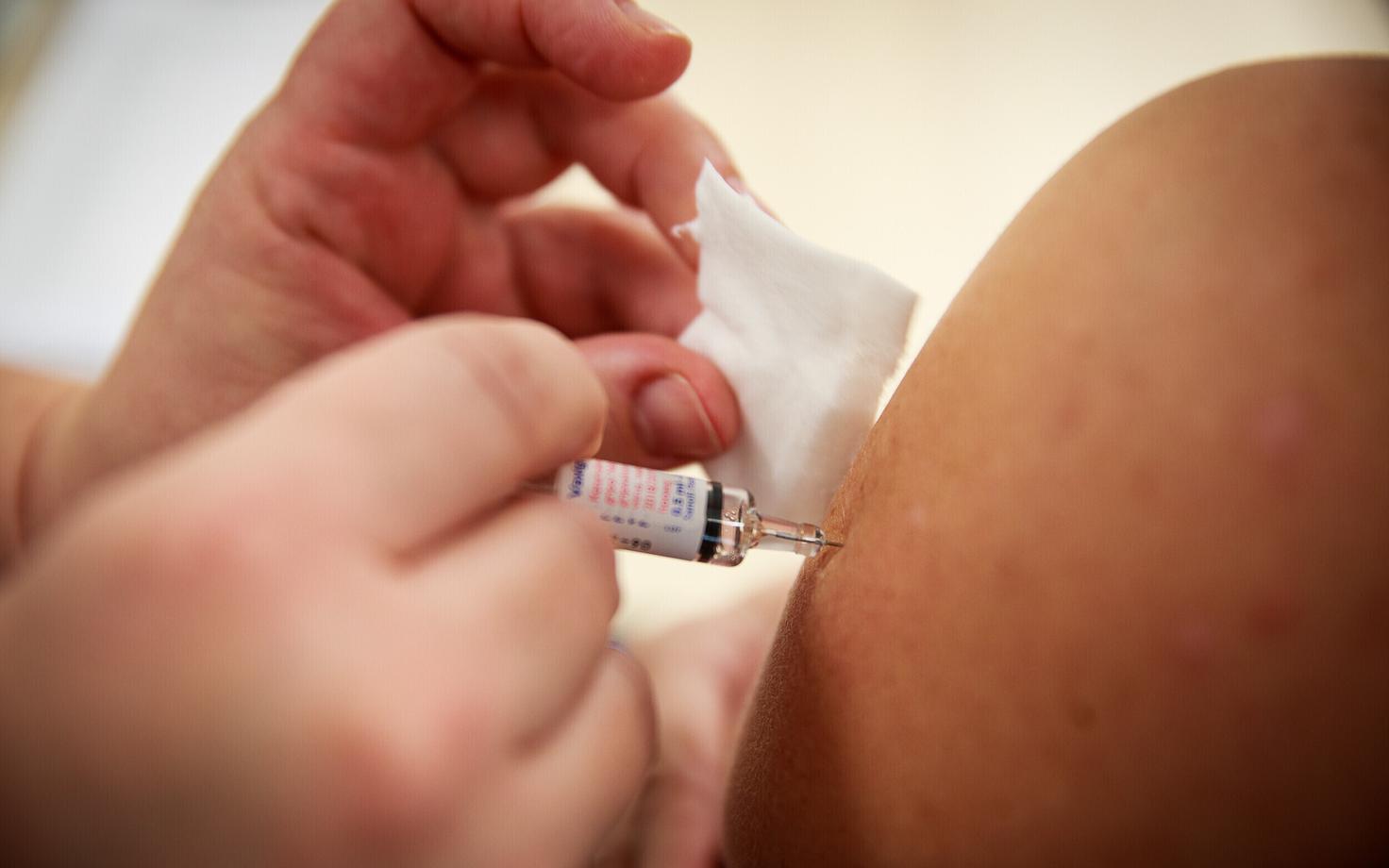 Kuuekuune laps saab kõigi selle vanuseni soovitatud vaktsiinidega kokku umbes 4,4 milligrammi alumiiniumi.