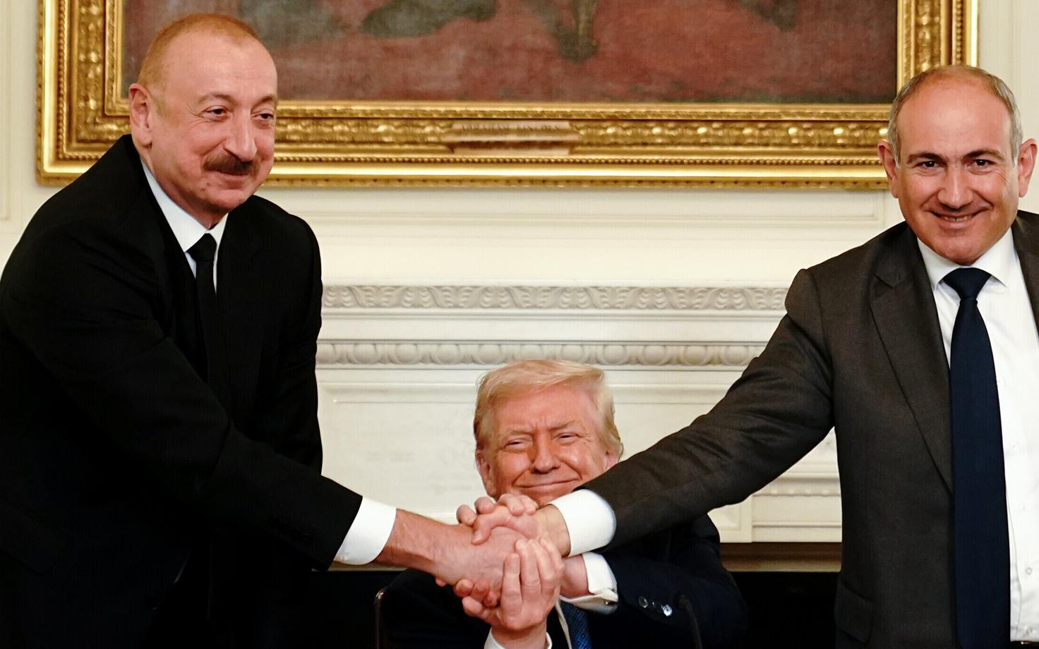 Азербайджан и Армения опубликовали проект мирного соглашения.